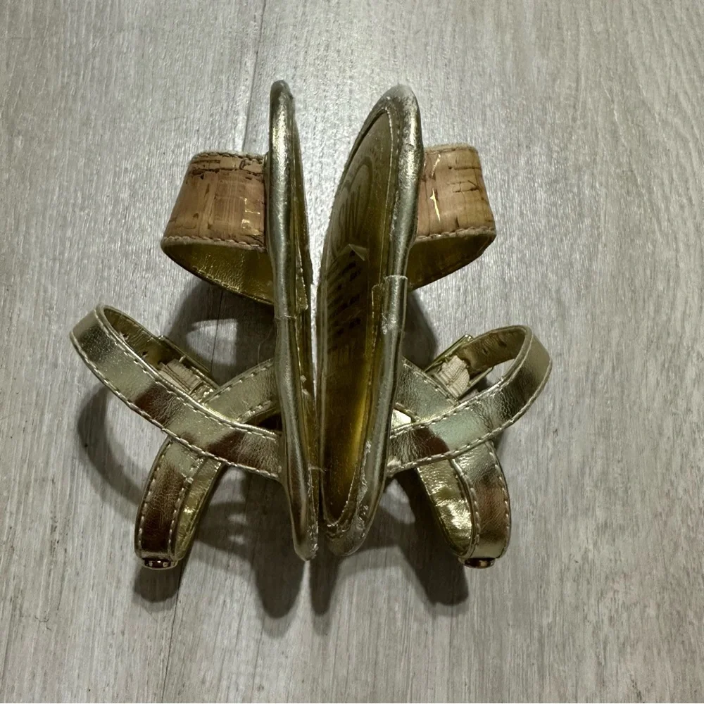 Stuart Weitzman Gold Baby Nudist Sandals Sz 2 HOST PICK